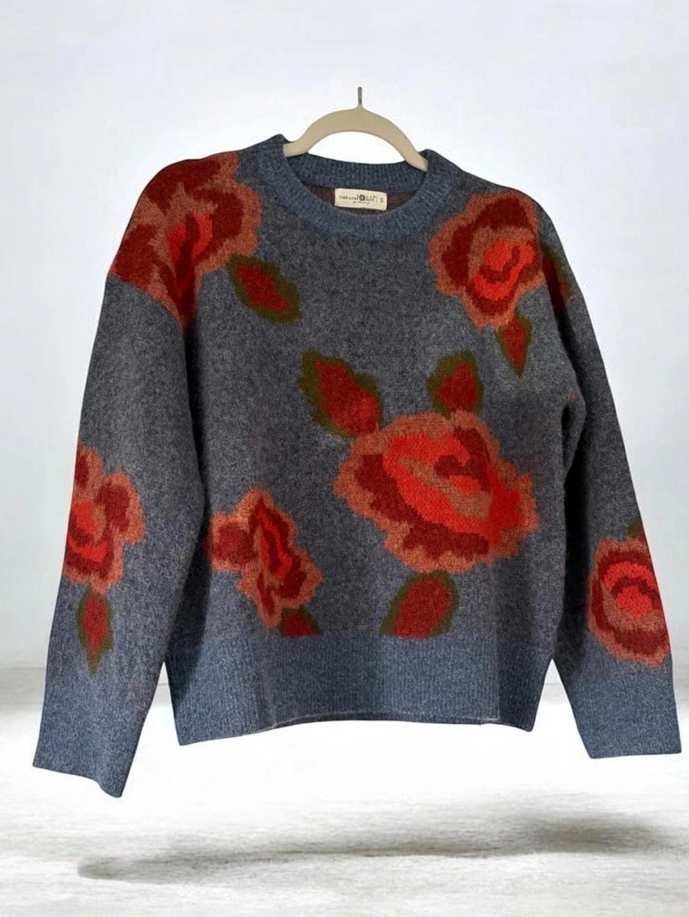 NATURAL LIFE Floral Crewneck Sweater in Blue & Red Size Small Nearly New